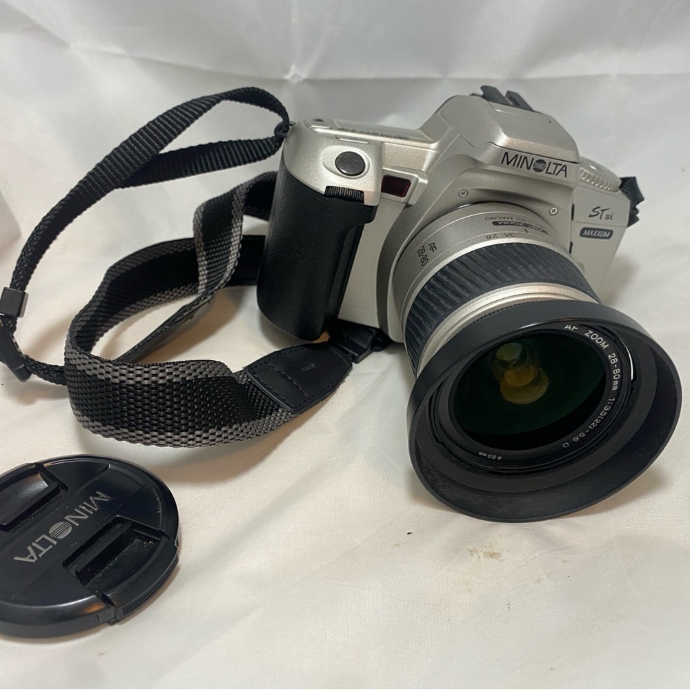 Minolta Maxxum Stsi 35mm Camera w/ 28-80mm Lens Working Used No Battery - Picture 2 of 7